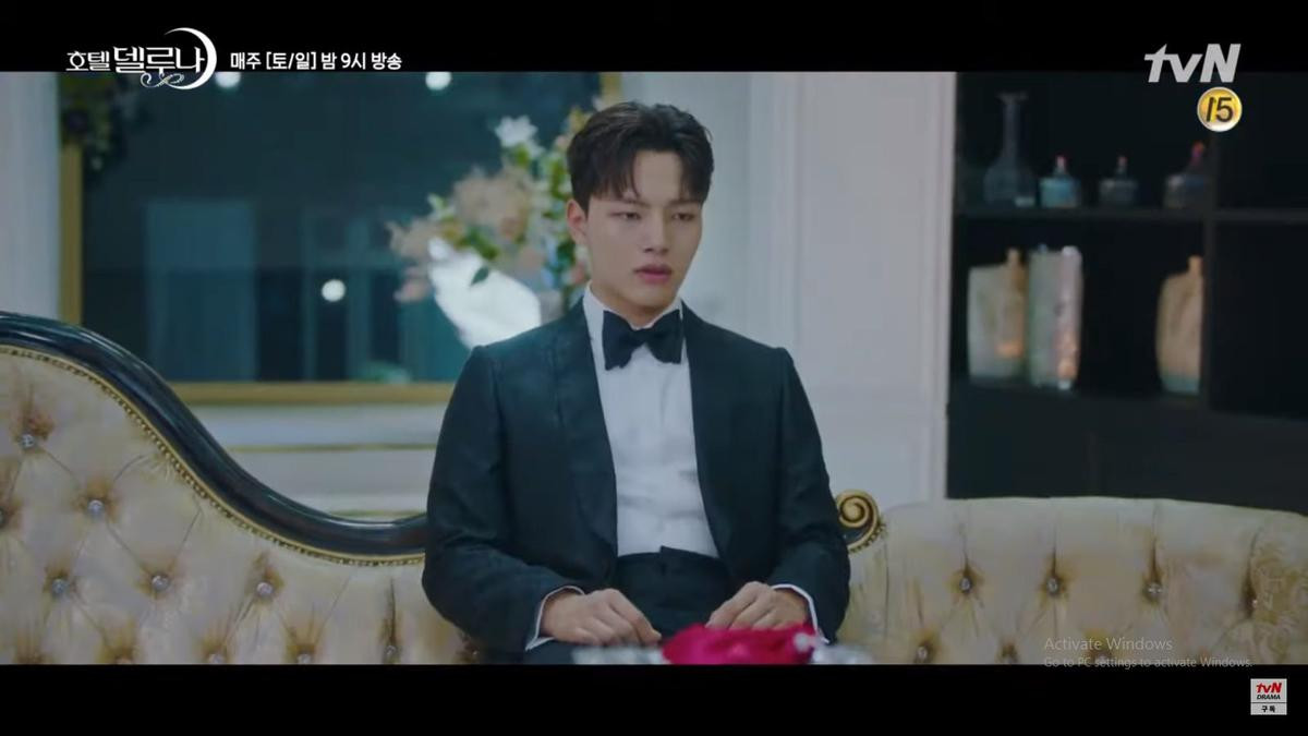 IU hỏi Yeo Jin Goo có yêu mình không trong preview tập 5 'Hotel Del Luna' Ảnh 13