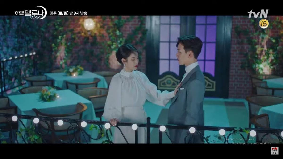 IU hỏi Yeo Jin Goo có yêu mình không trong preview tập 5 'Hotel Del Luna' Ảnh 14