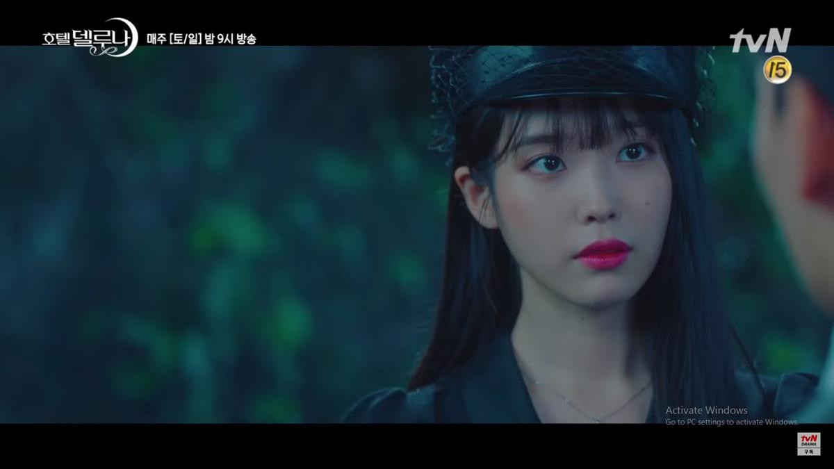 IU hỏi Yeo Jin Goo có yêu mình không trong preview tập 5 'Hotel Del Luna' Ảnh 17