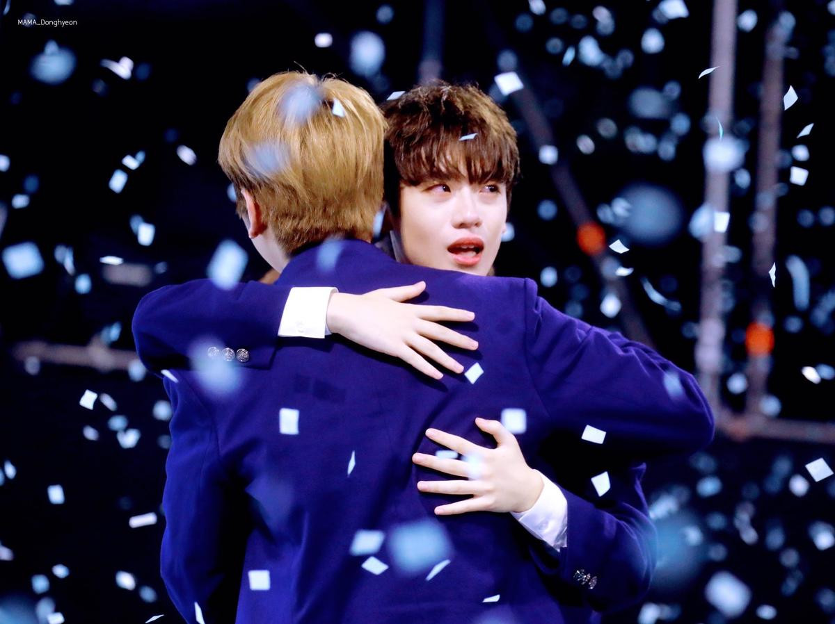 100 khoảnh khắc khóc cạn nước mắt của các thực tập sinh tại đêm chung kết 'Produce X 101' Ảnh 48