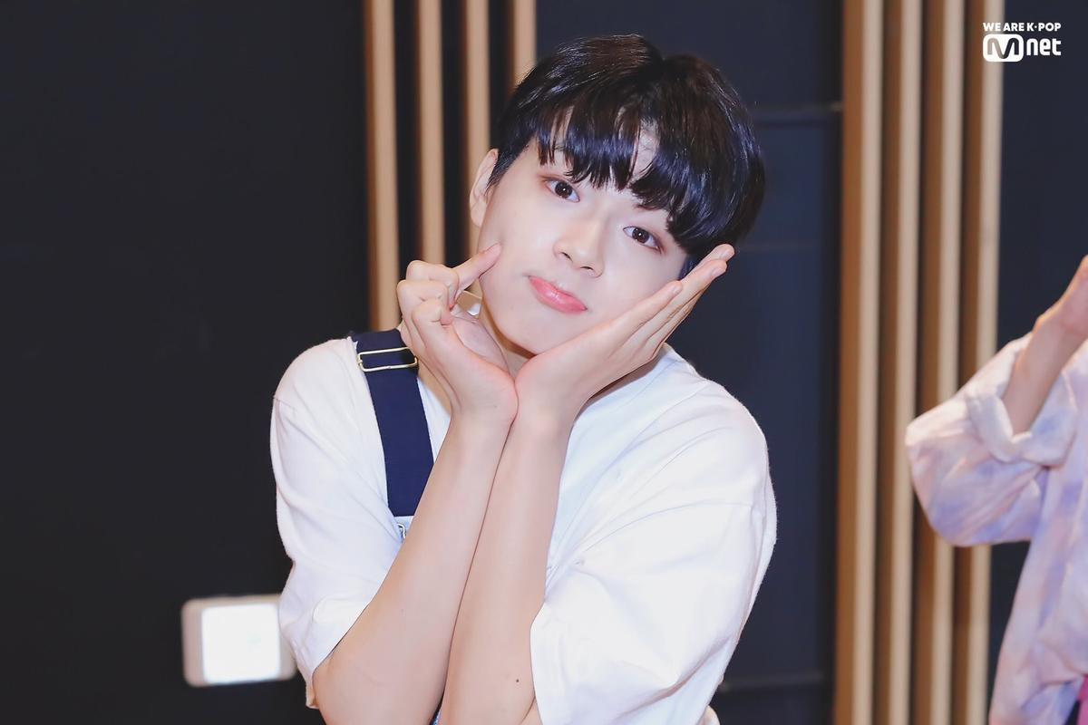 Khi em bé Lee Jin Woo của 'Produce X 101' nhận mình là người lớn: 'Nam Do Hyun giống như trẻ con' Ảnh 7