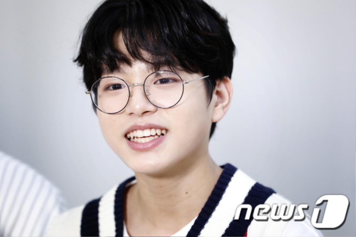 Khi em bé Lee Jin Woo của 'Produce X 101' nhận mình là người lớn: 'Nam Do Hyun giống như trẻ con' Ảnh 6