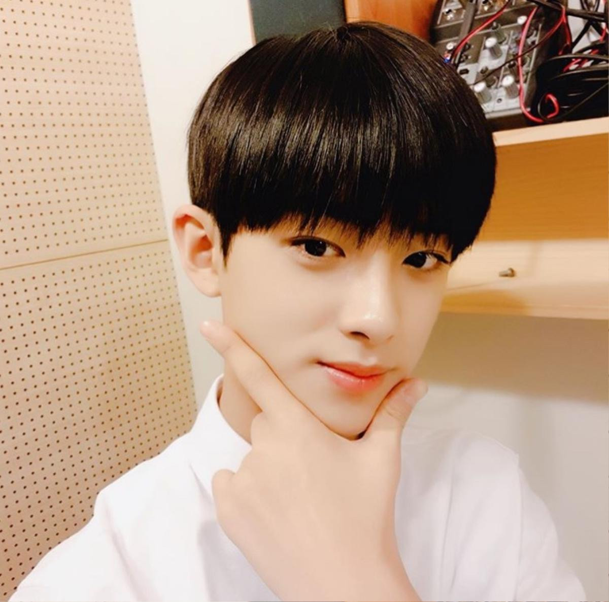 'Produce X 101': Kim Min Kyu mở tài khoản Instagram, Lee Jin Hyuk cảm ơn sự ủng hộ của diễn viên Park Mi Sun Ảnh 3