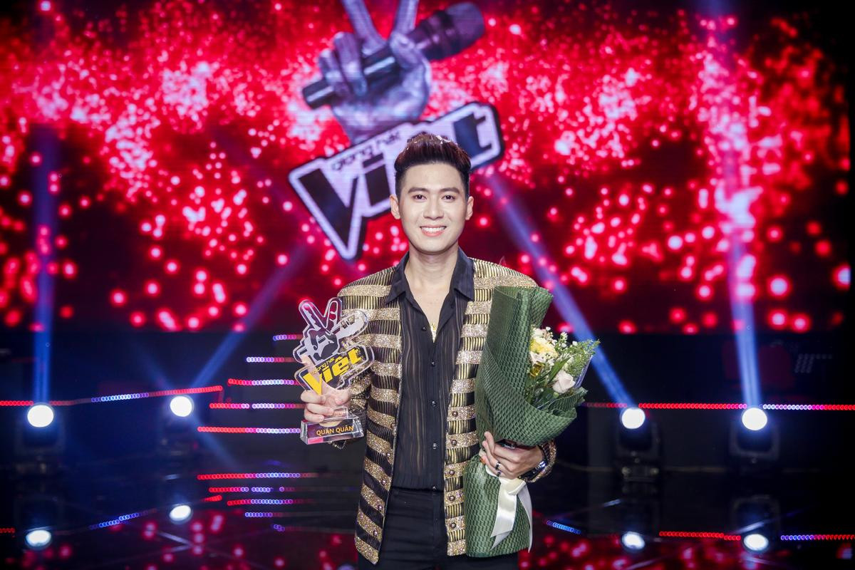 Quán quân The Voice 2019 Hoàng Đức Thịnh: Chất giọng ấm áp, mặt lạnh lùng và body 'cực phẩm' Ảnh 1