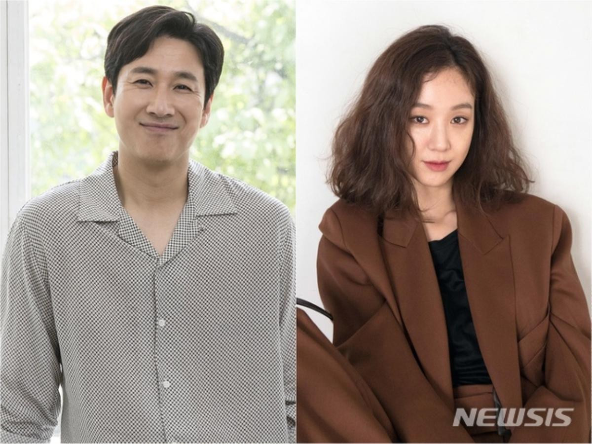 'Ma nữ' Jung Ryeo Won và Lee Sun Gyun xác nhận bén duyên trong phim 'Civil War of Prosecutors' Ảnh 3