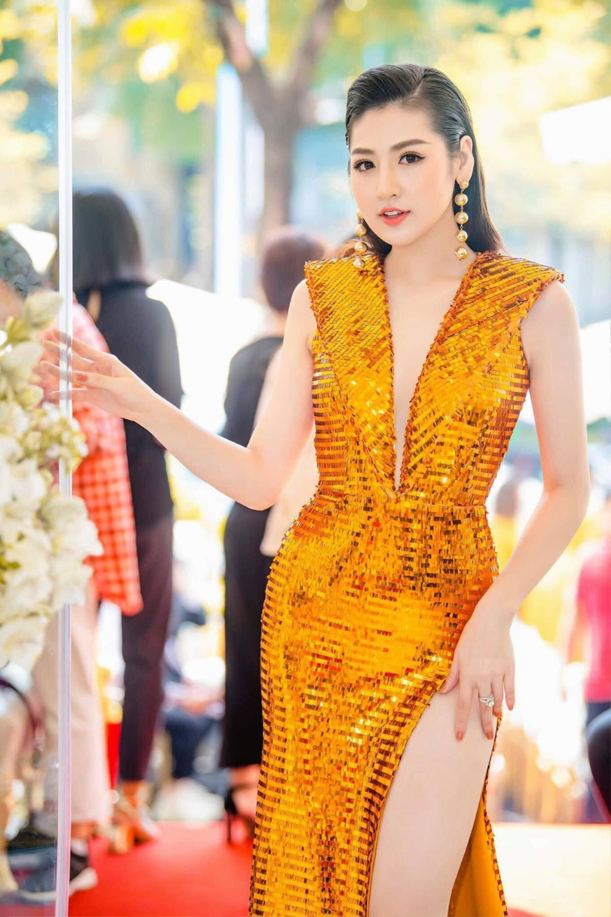 Đầm dạ hội ánh kim luôn là nữ hoàng thống trị thảm đỏ showbiz Việt Ảnh 3