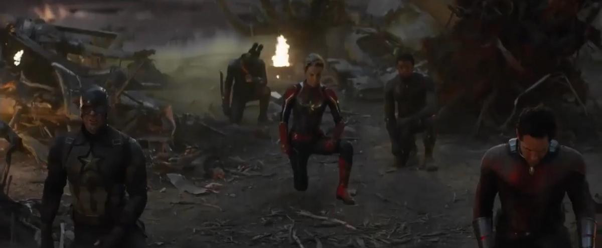 Avengers: Endgame: Fan 'khóc ròng' trước cảnh quay bị cắt về cái chết của Iron Man Ảnh 3