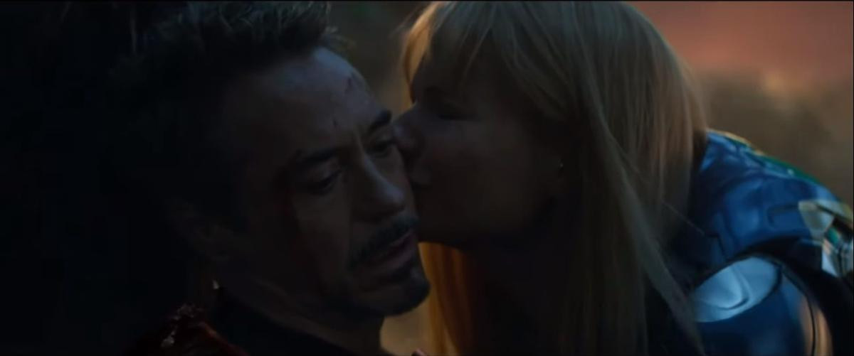 Avengers: Endgame: Fan 'khóc ròng' trước cảnh quay bị cắt về cái chết của Iron Man Ảnh 1