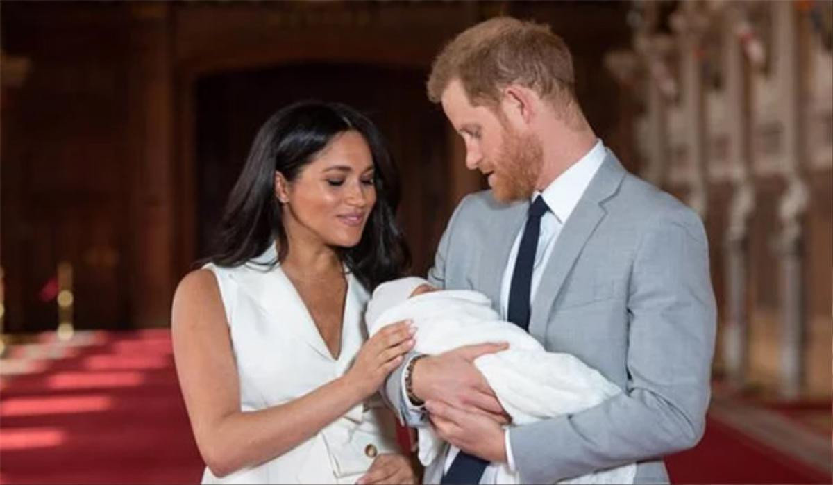 Meghan không phải là diễn viên người Mỹ duy nhất từ bỏ sự nghiệp, gia đình để trở thành nàng dâu hoàng tộc Ảnh 6