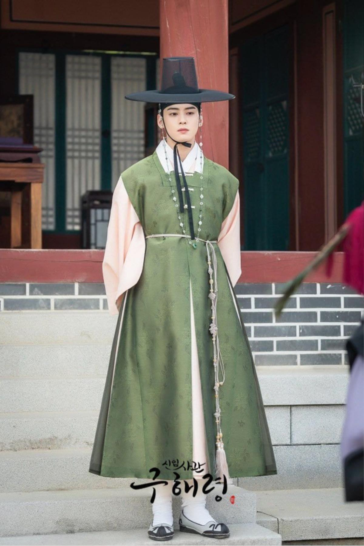 Cha Eun Woo (ASTRO) ăn kiêng để diện Hanbok đẹp - Park Seo Joon mở kênh Youtube cá nhân Ảnh 4