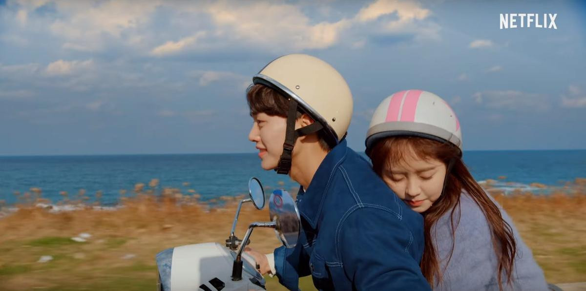 Kim So Hyun đẹp hết phần thiên hạ, vô tình gây thương nhớ cho 2 chàng mỹ nam trong teaser đầu tiên của 'Love Alarm' Ảnh 6