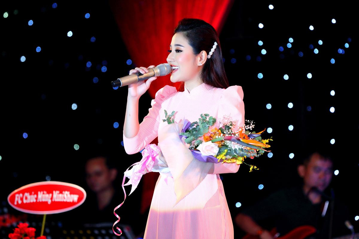 Tố My tổ chức đêm nhạc 'Friday with Bolero', rủ cả học trò Đình Văn - Giao Linh tham gia Ảnh 1