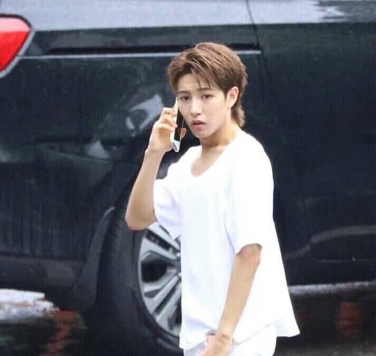 Netizen phẫn nộ khi Renjun (NCT) bị nhân viên SM Entertainment bỏ mặc ngoài đường, quần áo phong phanh giữa thời tiết khắc nghiệt Ảnh 3