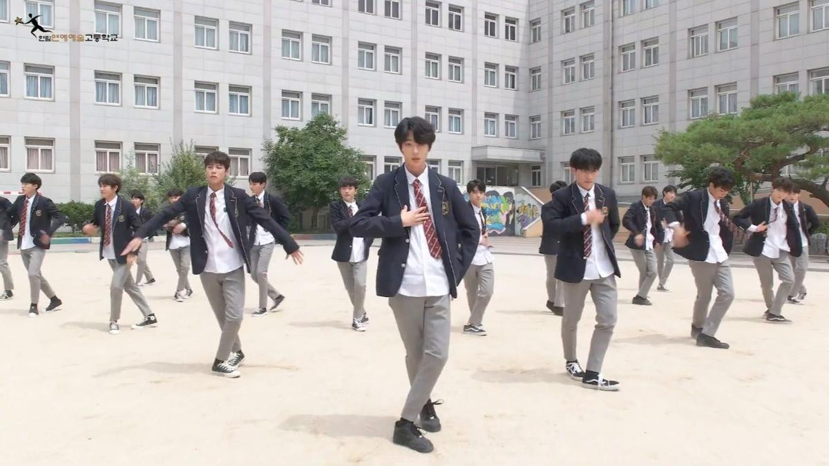 Produce X 101: Nam sinh trường trung học của Cho Seung Yeon - Cha Jun Ho dance cover 'X1-MA', center gây sốt là ai? Ảnh 9