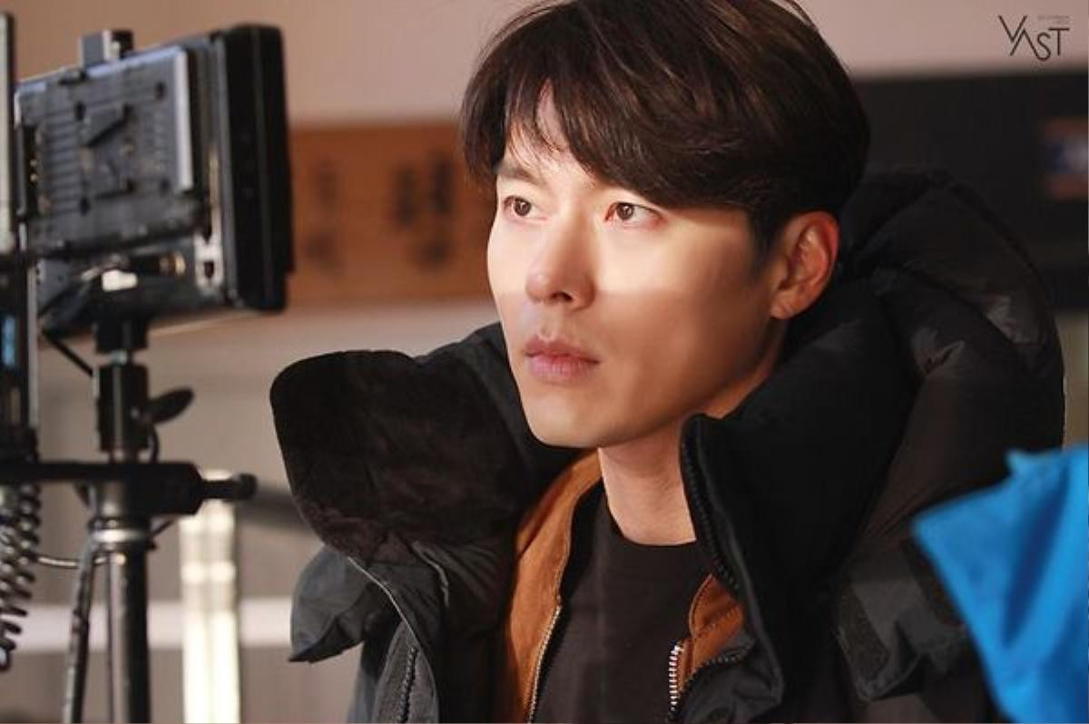 Hyun Bin - Son Ye Jin đến Thụy Sĩ quay phim tình cảm lãng mạn 'Love's Crash Landing' Ảnh 6