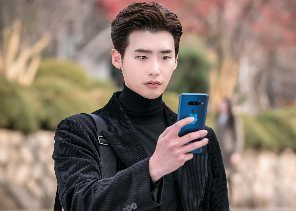 Ngầu như CEO Lee Jong Suk: Theo đuổi bạn gái, tìm cách 'bắt' Kwon Nara về công ty của mình? Ảnh 5