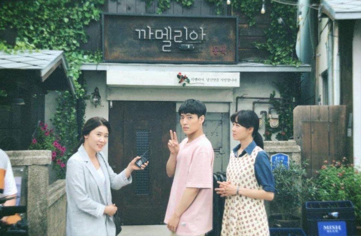 Gong Hyo Jin - Kang Ha Neul cực đáng yêu trên phim trường 'When Camellia Blooms' Ảnh 2