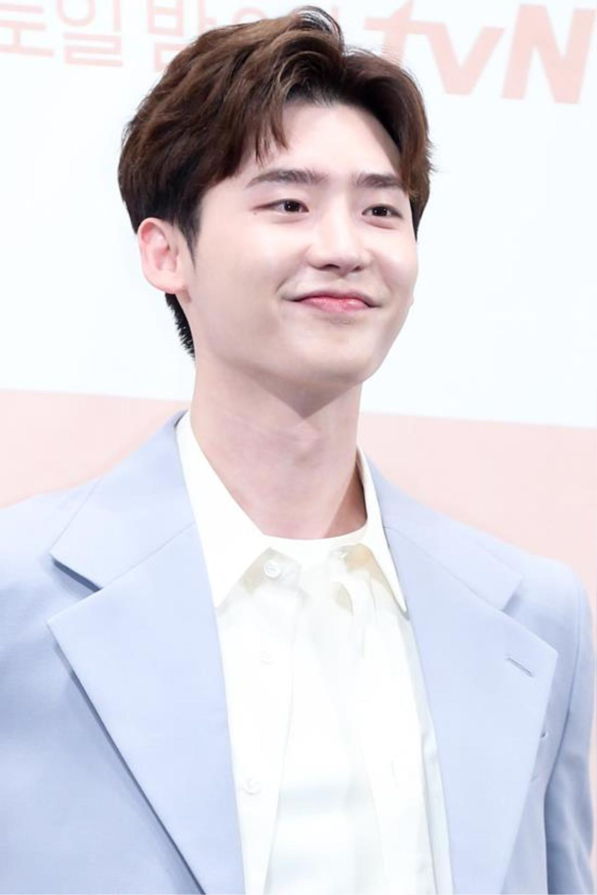 Hóa ra Lee Jong Suk tán tỉnh hẹn hò Kwon Nara vì 'chị đẹp' Lee Na Young, Knet nói gì? Ảnh 5