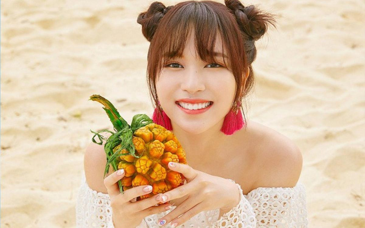 Mina (TWICE) khiến các fan lo lắng bởi hình ảnh nhợt nhạt tại sân bay Ảnh 9