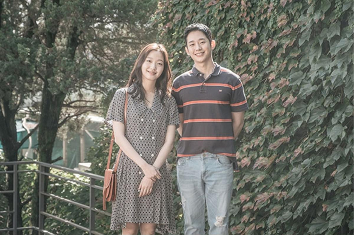 Jung Hae In và 'cô dâu yêu tinh' Kim Go Eun chia sẻ về 'Tune in For Love':' Hãy thành thật với tình yêu' Ảnh 4