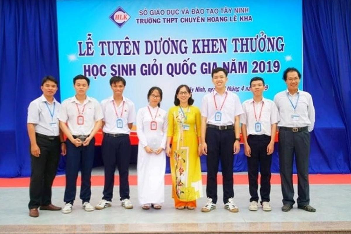 Nam sinh nhận 3 điểm 0, sau phúc khảo tăng 20,5 điểm: 'Em ngỡ ngàng và sốc, không hiểu lí do vì sao' Ảnh 1