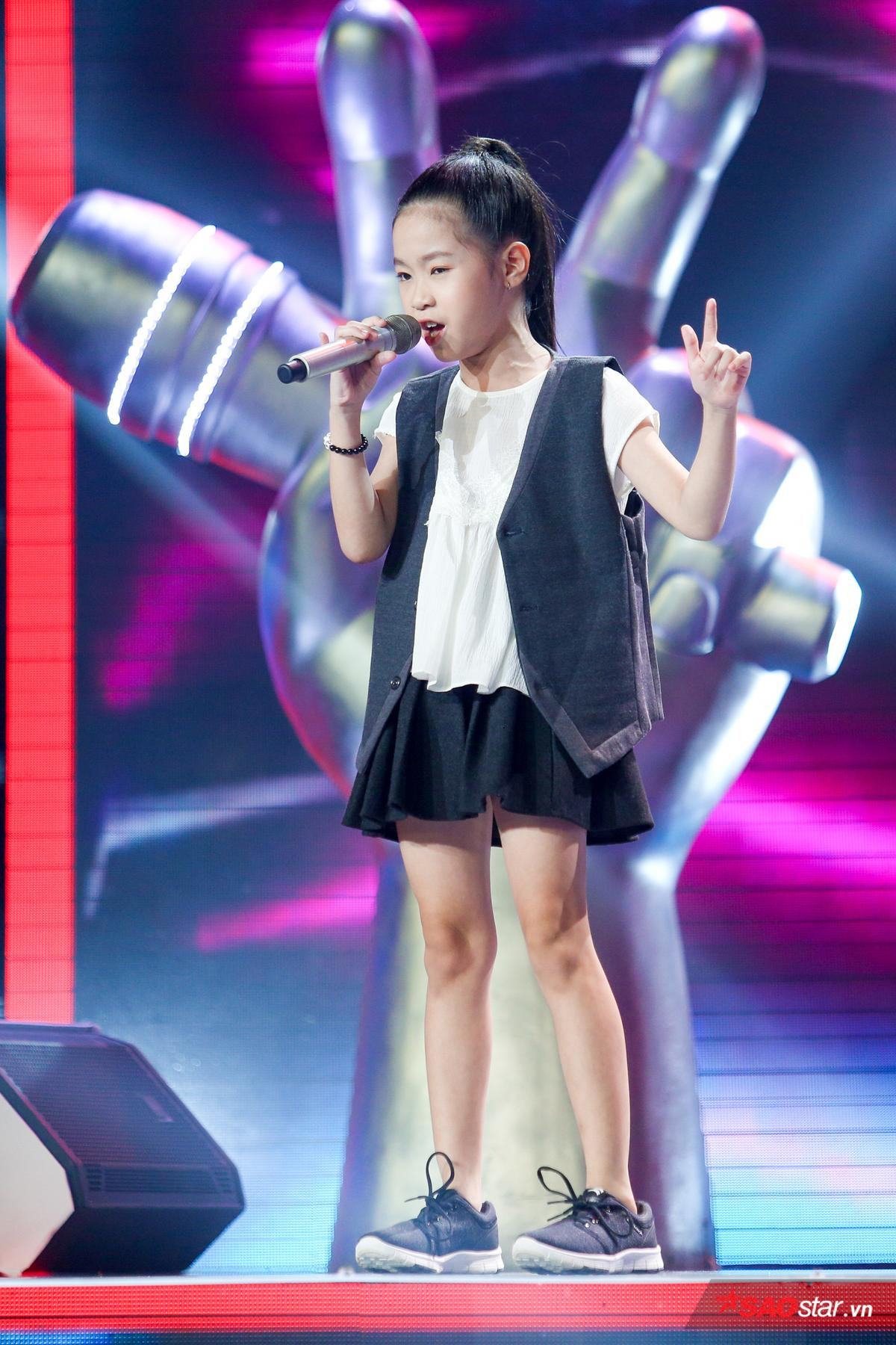 Ngọc Nhi: Fan cứng của Ali Hoàng Dương hát Rock Sài Gòn khiến sân khấu The Voice Kids 2019 bùng nổ Ảnh 2