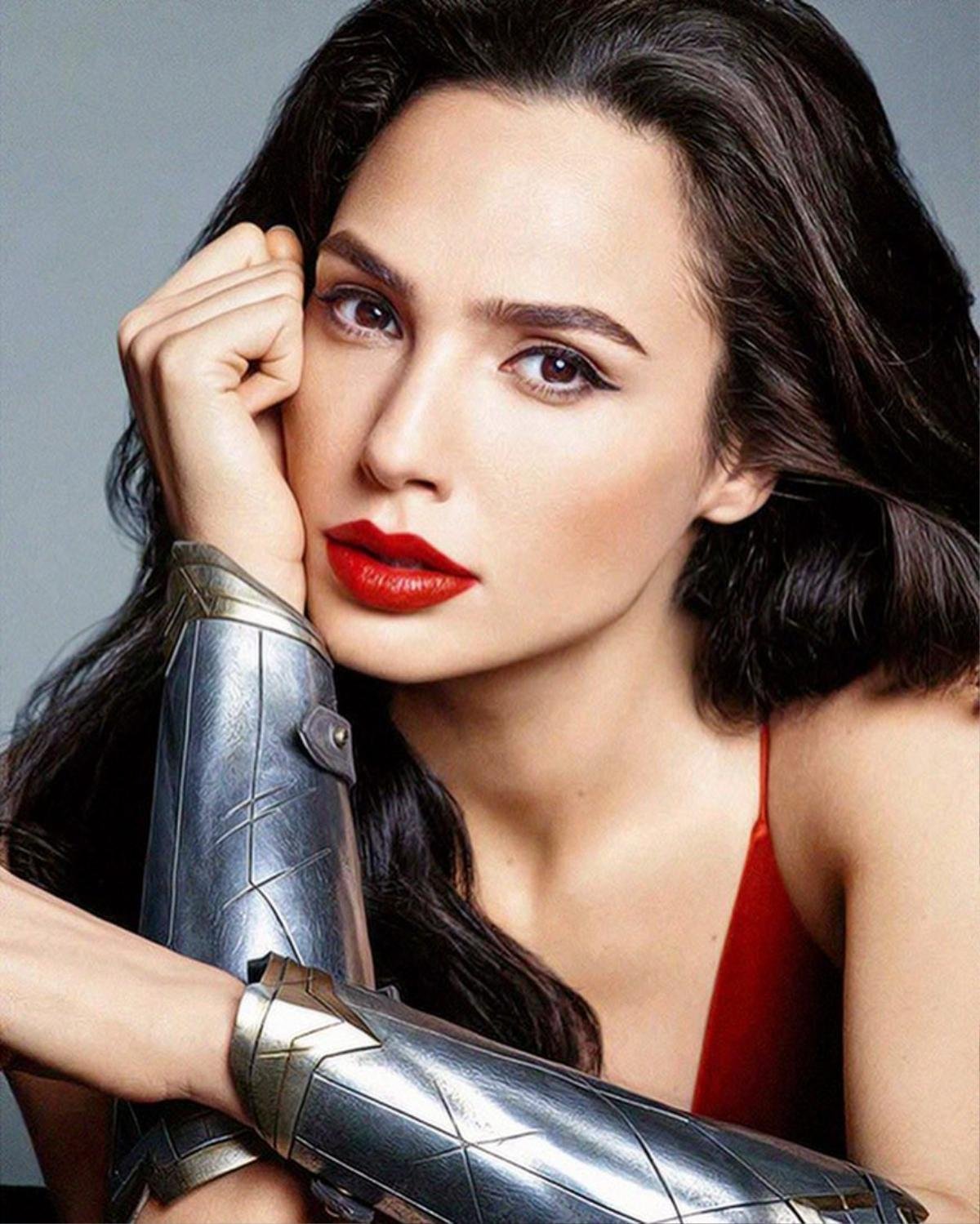 Gal Gadot trở thành 'người phụ nữ đẹp nhất thế giới' trong phim mới Ảnh 7