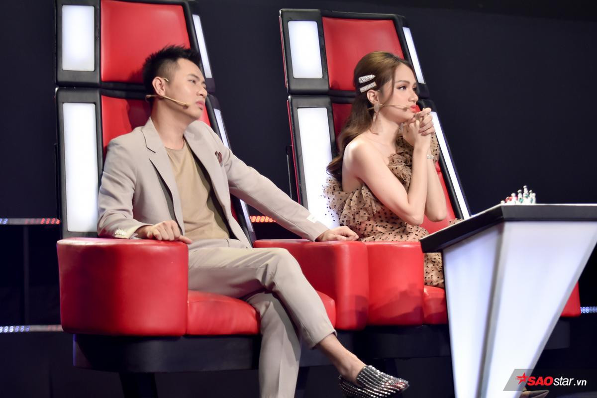 Bình An - Cô bé học thanh nhạc chuyên nghiệp khiến dàn HLV The Voice Kids 2019 nể phục vì loạt nốt cao 'đắt giá' Ảnh 3