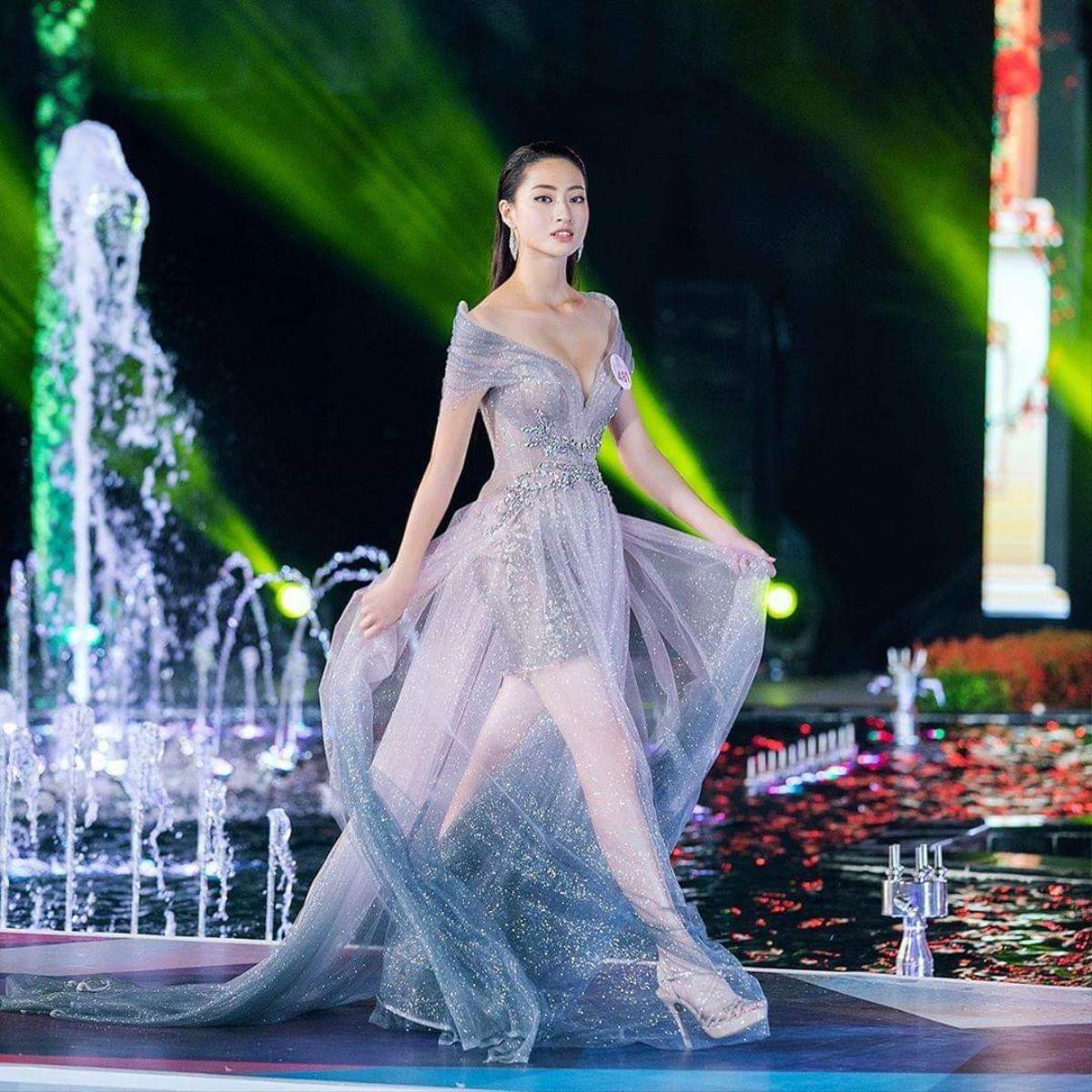 Soi nhan sắc tân hoa hậu Miss World Việt Nam 2019 Lương Thùy Linh, vừa đăng quang đã là bản sao của Đỗ Mỹ Linh Ảnh 5