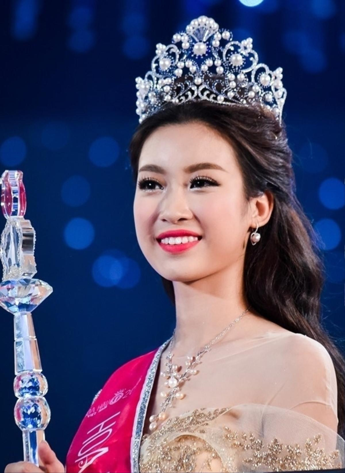 'Lời nguyền' Top 3: Đỗ Mỹ Linh - Trần Tiểu Vy - Lương Thùy Linh không mang sash phụ đồng loạt đăng quang Ảnh 4