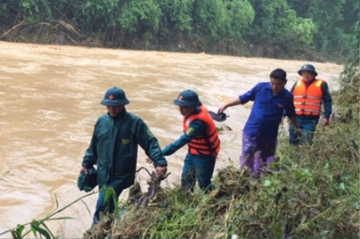 Mưa lũ tại Thanh Hóa: 16 người tại Quan Sơn vẫn đang bị mất liên lạc Ảnh 2