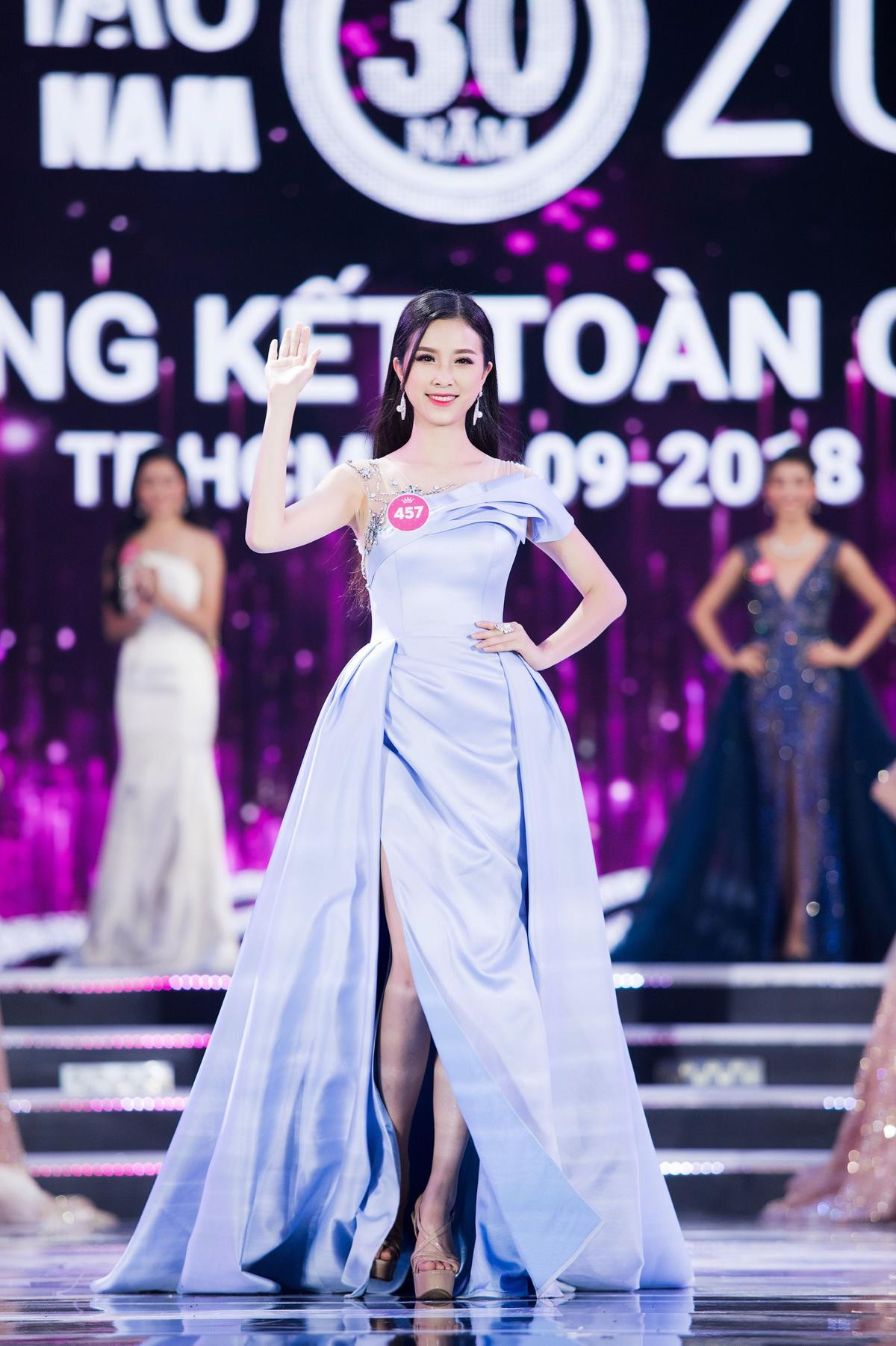 Tường San dự thi Hoa hậu Liên lục địa, á hậu Thúy An chinh chiến Miss International 2019? Ảnh 4