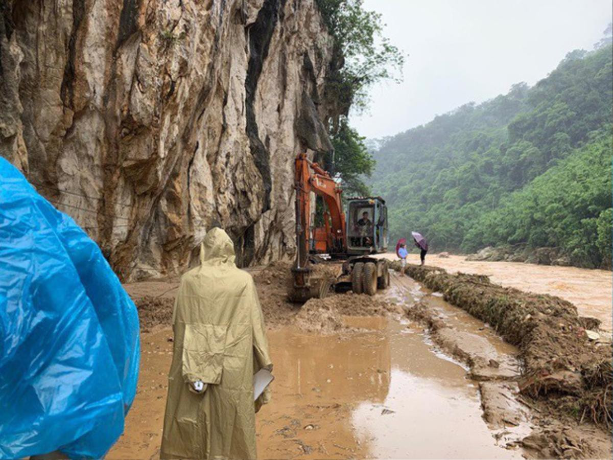 Thanh Hóa: Gia đình 5 người mất tích do lũ cuốn trôi Ảnh 3