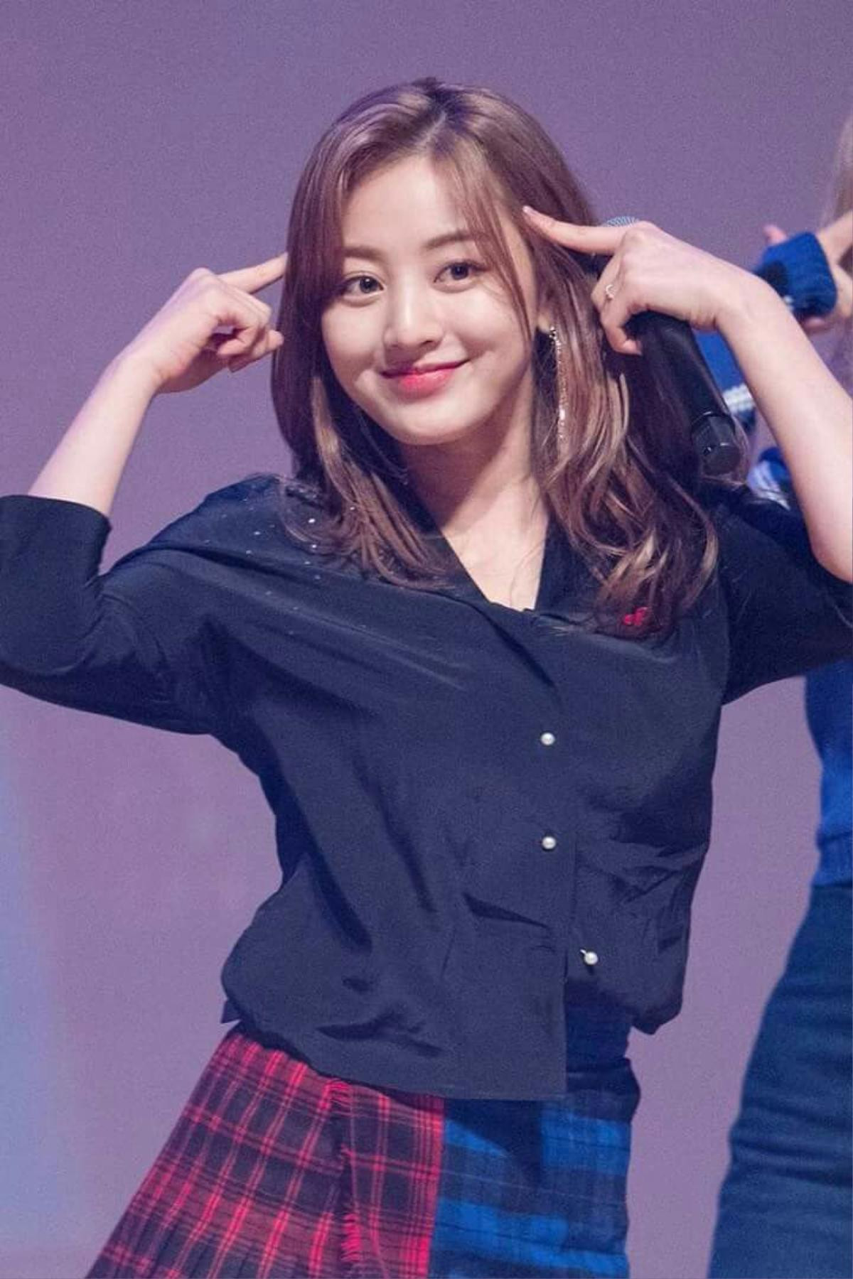 Jihyo (TWICE) - Bạn gái của Kang Daniel là ai? Ảnh 7