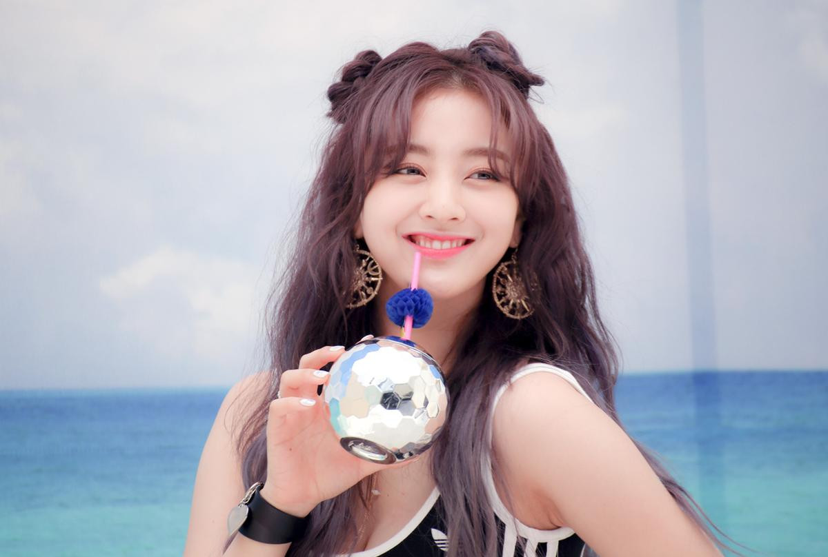 Jihyo (TWICE) - Bạn gái của Kang Daniel là ai? Ảnh 3