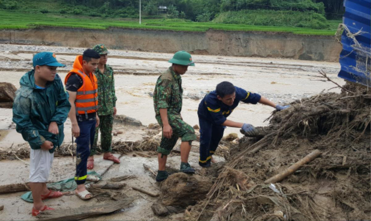 Tìm thấy thi thể 1 người phụ nữ mất tích sau trận lũ kinh hoàng ở bản Sa Ná - Thanh Hóa Ảnh 1