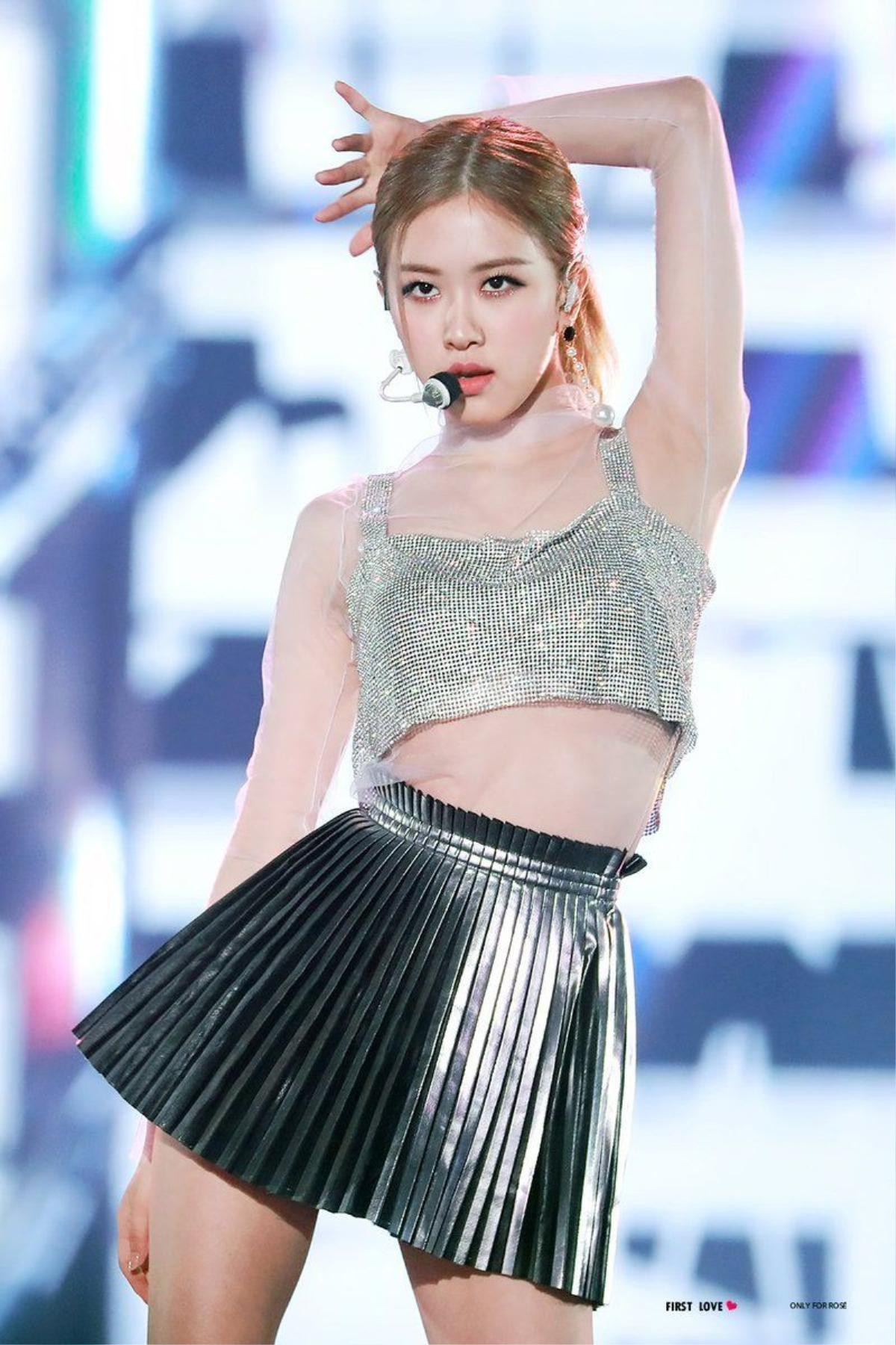 Với hành động nhỏ này, Rosé (BlackPink) ngầm thông báo về màn solo debut? Ảnh 4