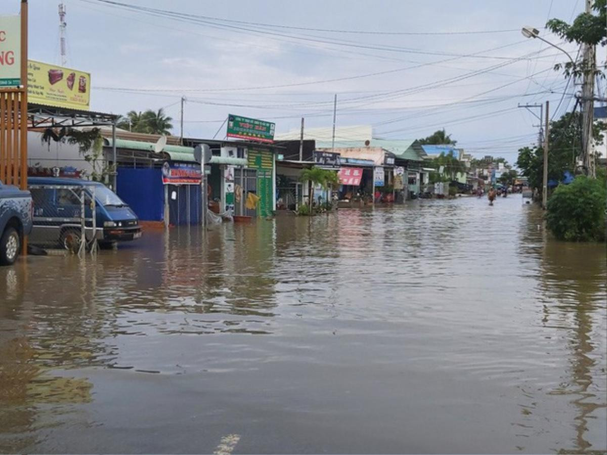 Cận cảnh 'đảo ngọc' Phú Quốc ngập úng nghiêm trọng sau mưa lớn Ảnh 13