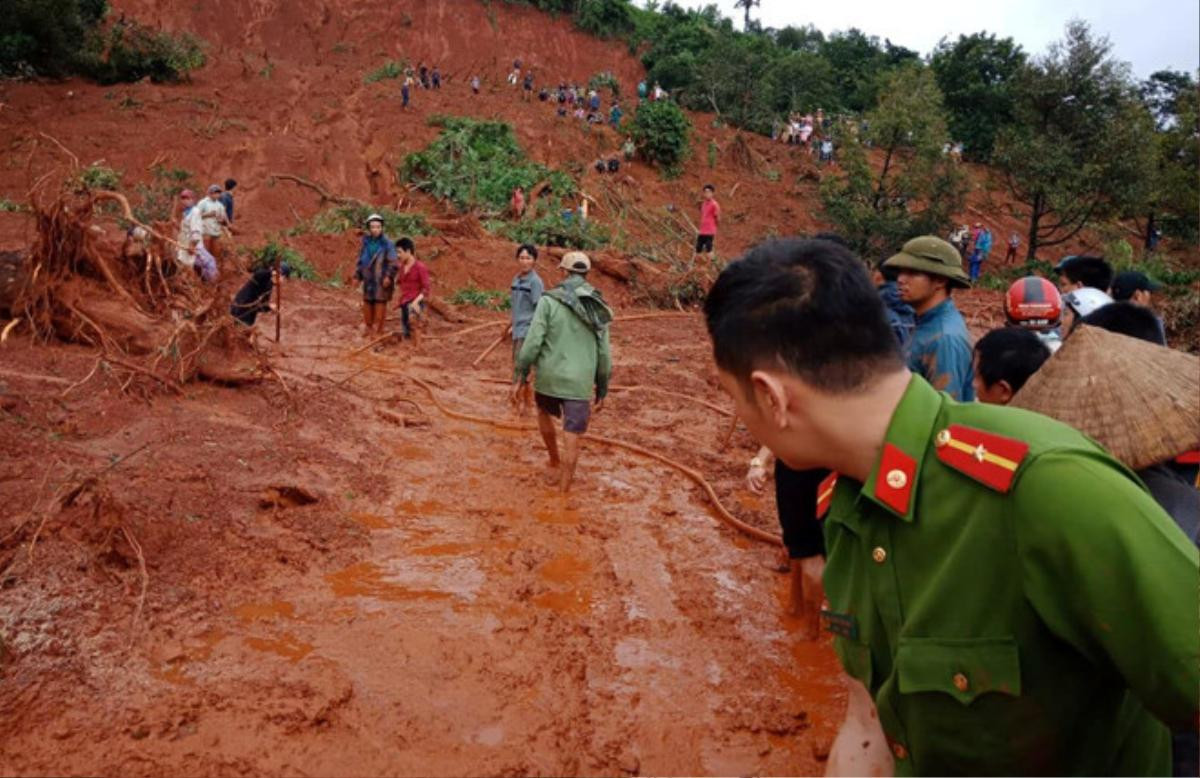 Mưa lớn kéo dài ở Đắk Nông gây sạt lở đất, vùi lấp gia đình 3 người Ảnh 3