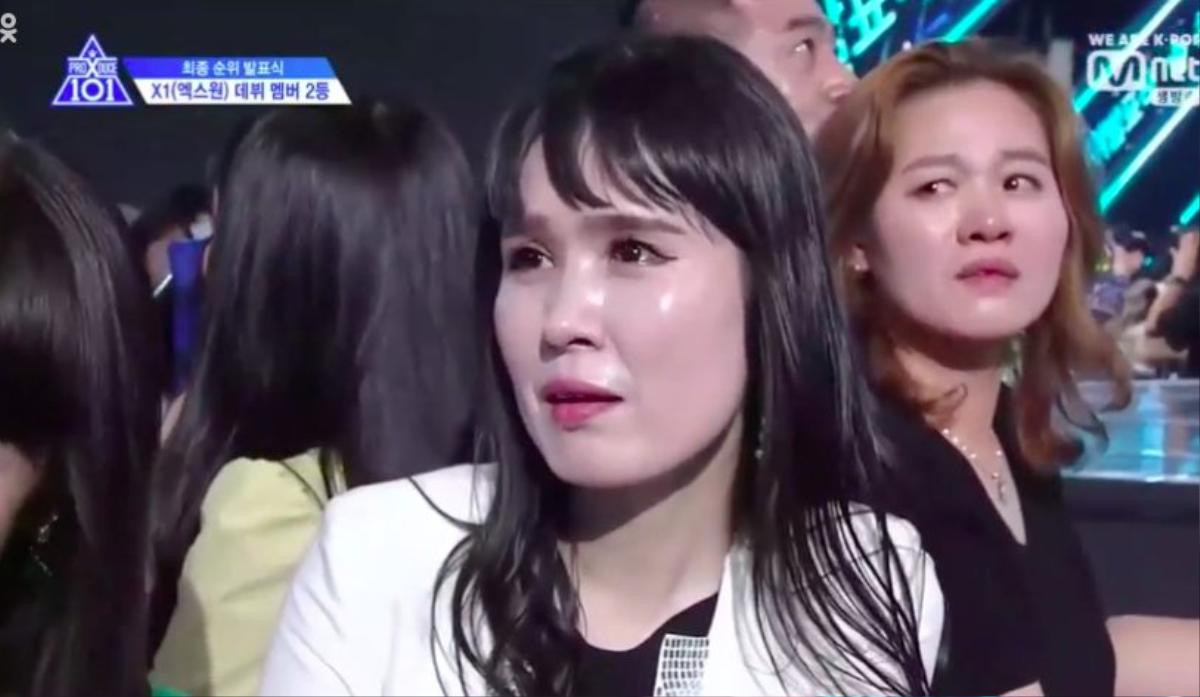 Lộ diện gia đình của thành viên 'Produce X 101': Mẹ Lee Eun Sang và chị gái Lee Jin Hyuk gây sốt vì quá xinh Ảnh 15