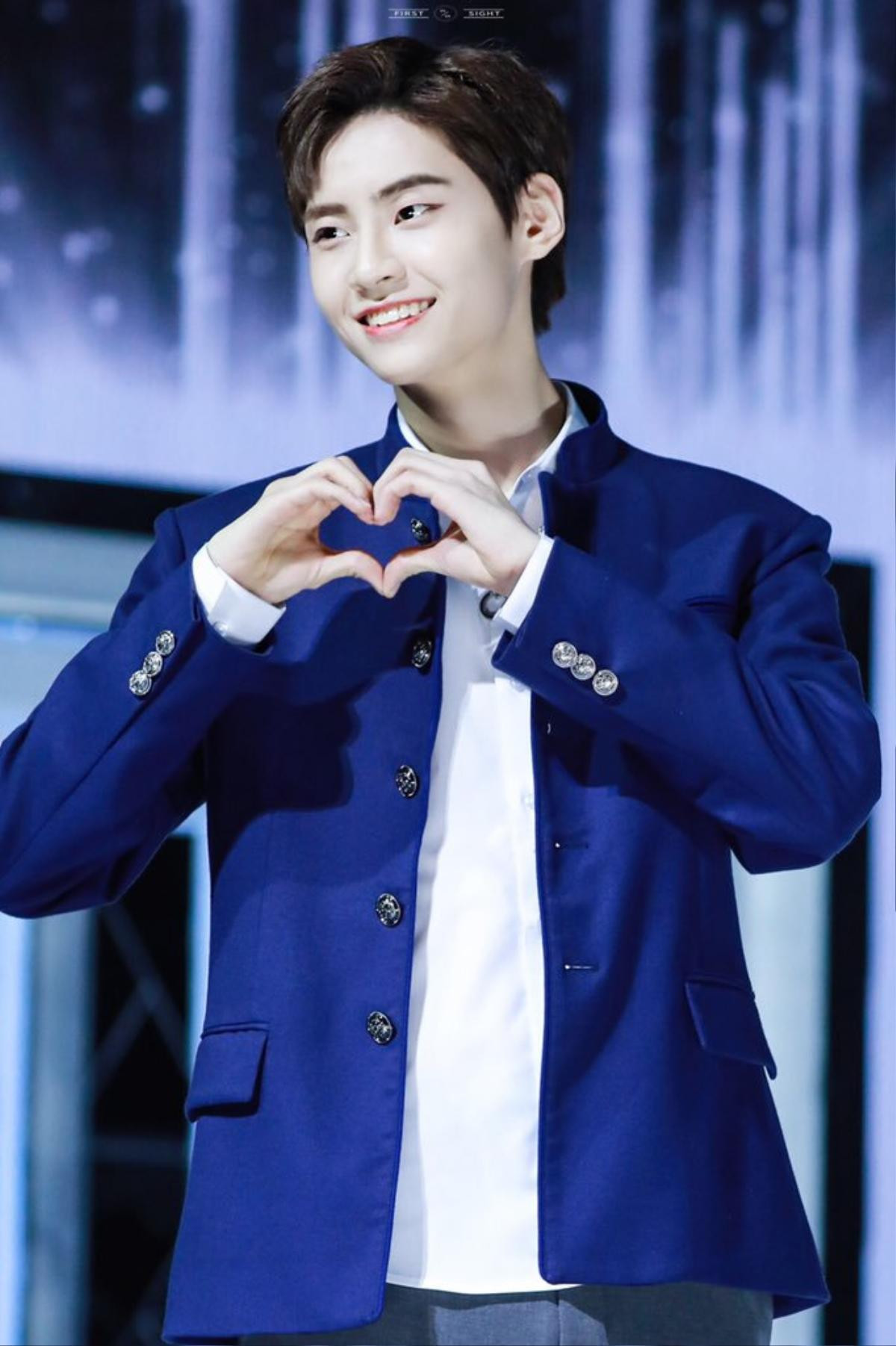 Produce X 101: Jinhyuk tiết lộ xém từ bỏ làm idol vì bệnh tim Ảnh 3