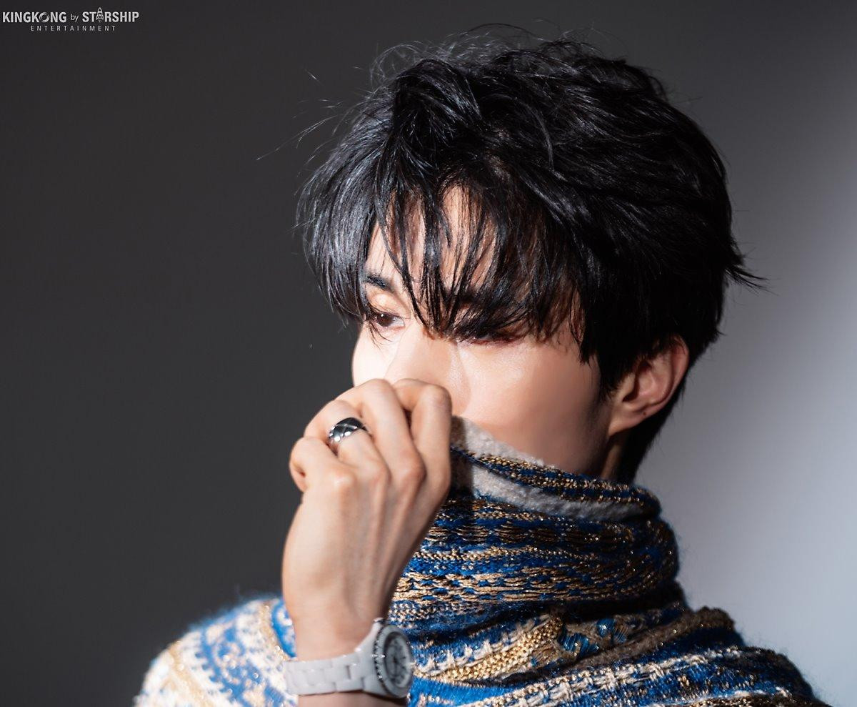 Đánh bại 101 thí sinh 'Produce X 101', Lee Dong Wook chứng minh vẻ đẹp vượt thời gian của một thần chết Ảnh 13