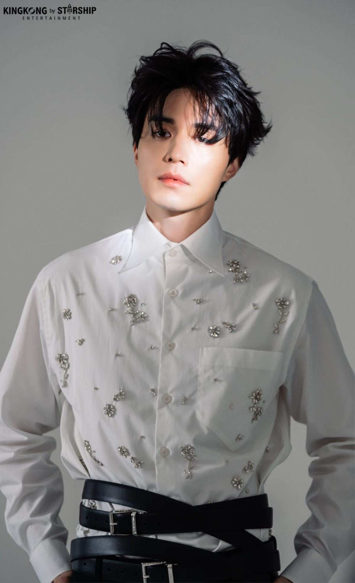 Đánh bại 101 thí sinh 'Produce X 101', Lee Dong Wook chứng minh vẻ đẹp vượt thời gian của một thần chết Ảnh 14