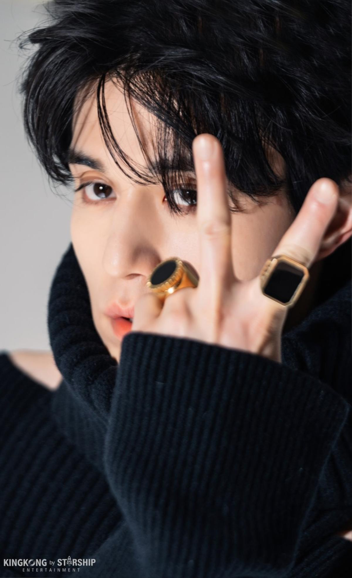 Đánh bại 101 thí sinh 'Produce X 101', Lee Dong Wook chứng minh vẻ đẹp vượt thời gian của một thần chết Ảnh 20