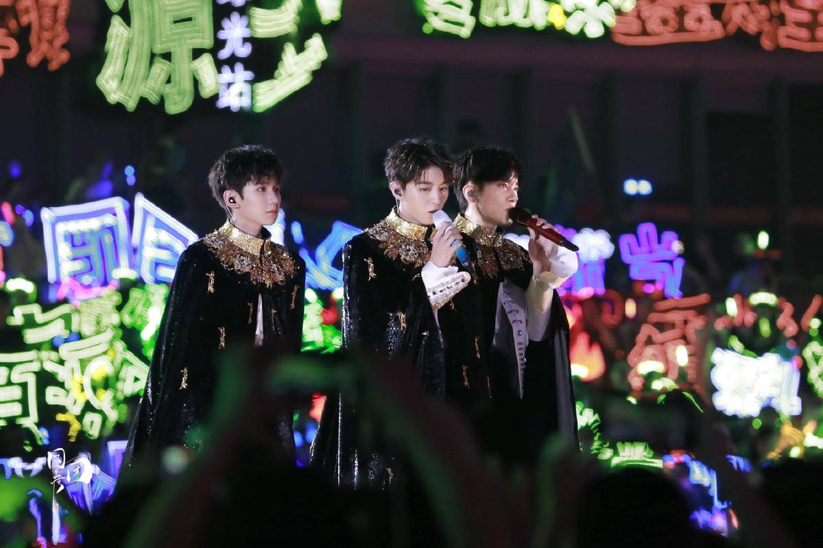 Kỷ niệm 6 năm debut: Concert thành công, TFBOYS quyến rũ bùng nổ trên sân khấu Ảnh 5