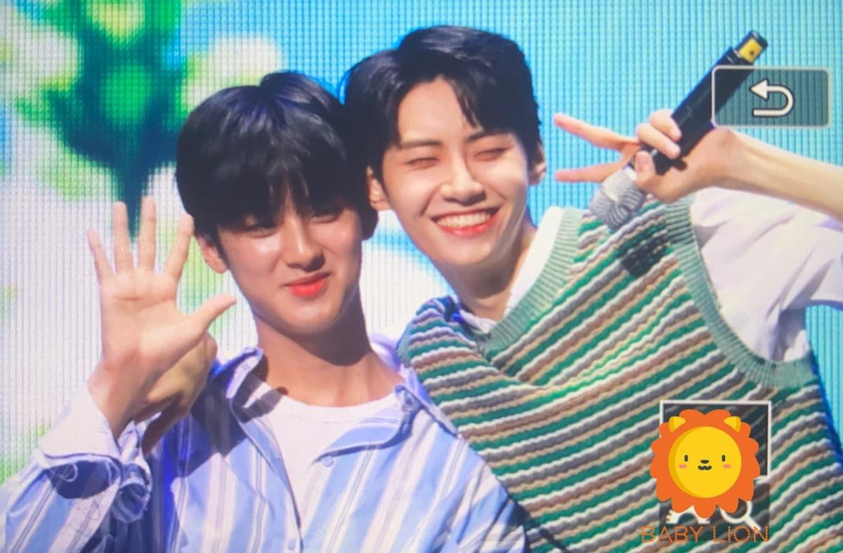 Produce X 101: Kim Min Kyu dự họp fan của Lee Jin Hyuk, Kim Woo Seok (X1) gửi video nhắn nhủ xúc động Ảnh 17