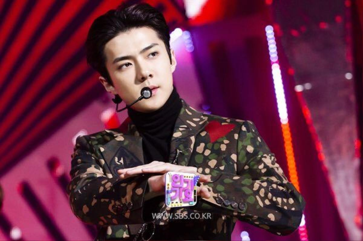 Những nam idol sở hữu 'vùng chữ T' quyến rũ nhất K-pop: V (BTS) đấu với Sehun (EXO) và Ong Seong Wu - L (Infinite) Ảnh 3