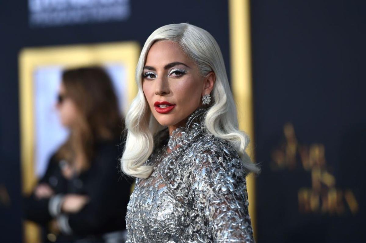 Lady Gaga tài trợ kinh phí tu sửa cho 162 lớp học sau nhiều vụ xả súng kinh hoàng tại Texas, Ohio và California Ảnh 1