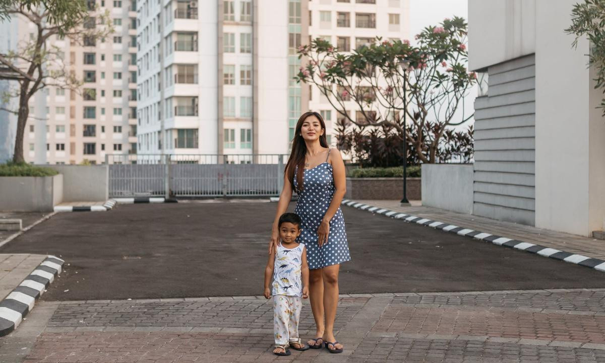 'Ngôi làng trên mây' độc nhất vô nhị: Nhà cửa, đường sá, sân tennis hay hồ bơi 'leo tít' nóc trung tâm mua sắm Ảnh 5