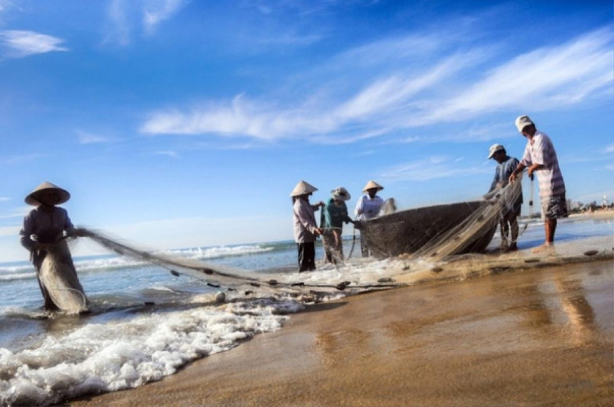 Từ vụ tai nạn đuối nước ở Bình Thuận: Những quy tắc cần nhớ khi tắm biển để đảm bảo tính mạng Ảnh 2